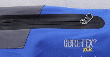 廠家直銷，品質之選 戶外沖鋒衣男款兩件套，抗寒登山運動必備